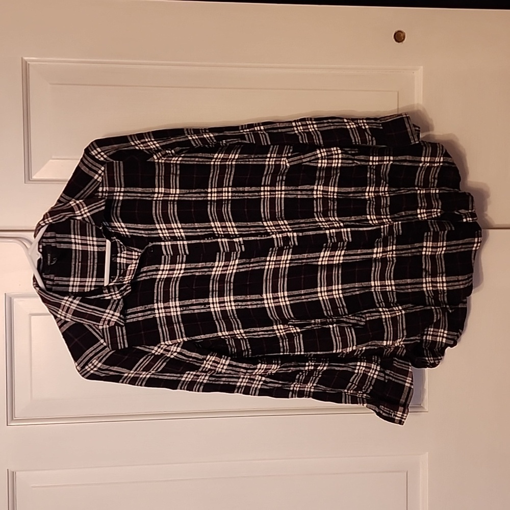 Forever21 plaid button down knit long shirt, black, red, and white, size M